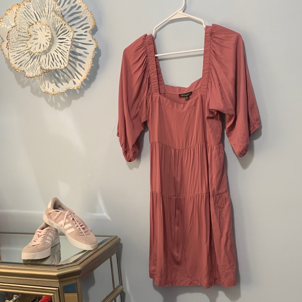 Shinestar NWT Dusty, Rose, 100% rayon size medium